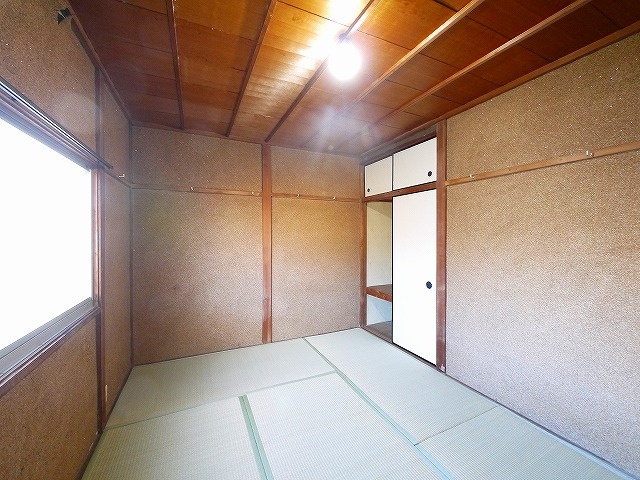 奈良県大和郡山市柳町　戸建の和室|和室があれば客間としても活用できます