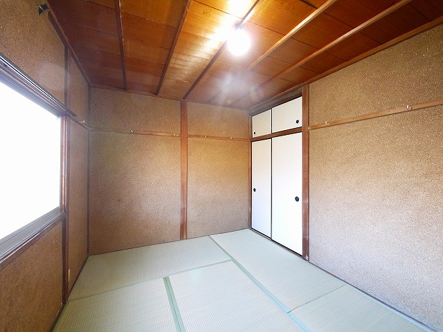 奈良県大和郡山市柳町　戸建の和室|きれいな和室です