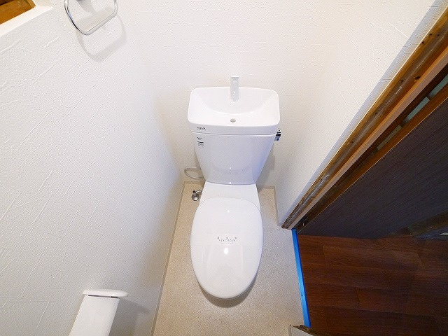 奈良県大和郡山市柳町　戸建のトイレ|シンプルで使いやすいトイレです