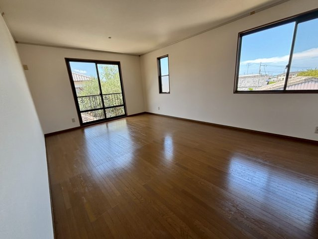 泉佐野市上之郷戸建（2棟）の洋室