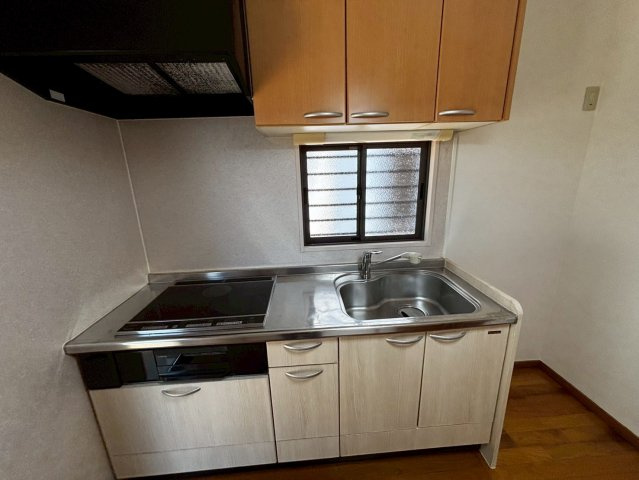 泉佐野市上之郷戸建（2棟）のキッチン