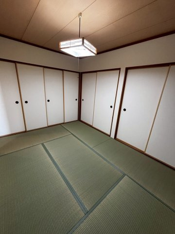 泉佐野市上之郷戸建（2棟）の和室