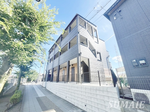 888N鳩ヶ谷の外観|3階建てのアパートです！