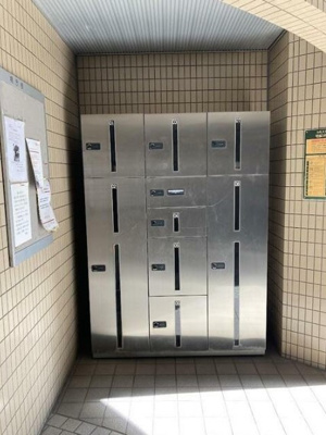 【設備】 | クレスト和泉 | 宅配ボックス完備。