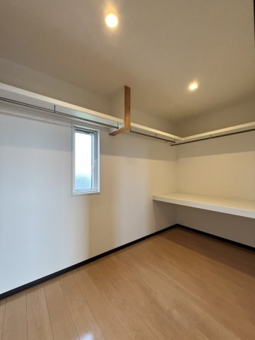 鏡町内田戸建の収納