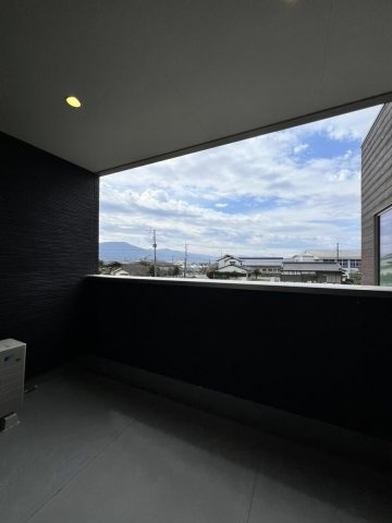 鏡町内田戸建のバルコニー