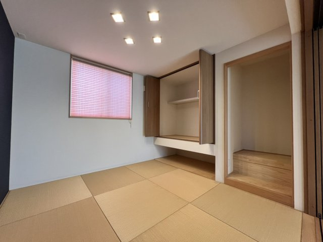 鏡町内田戸建の和室