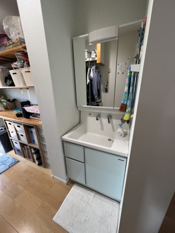 八代市鏡町内田1025-2の独立洗面台