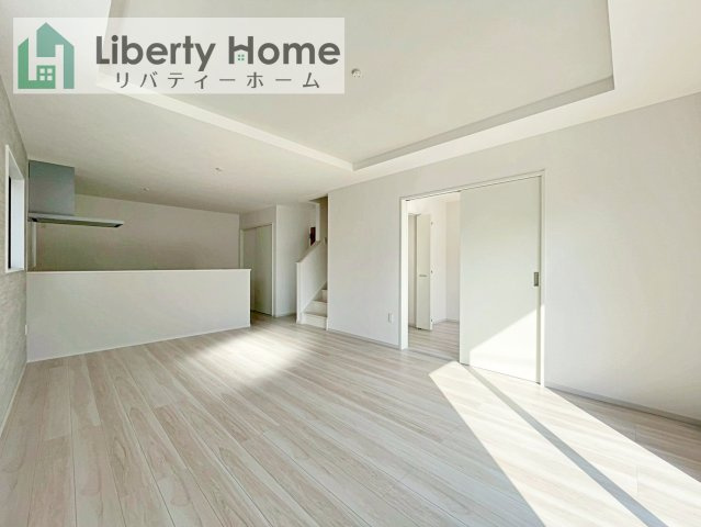 水戸市東台1期　新築戸建　3号棟の居間・リビング
