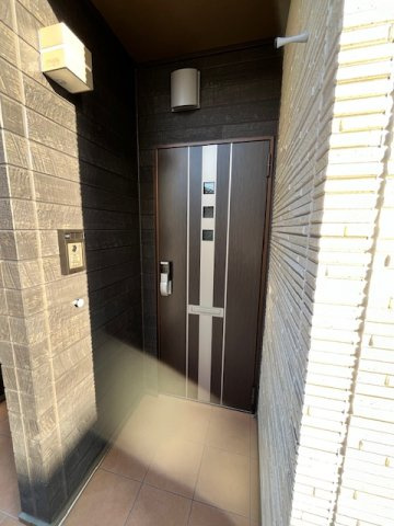 ヒルズ山王林の玄関