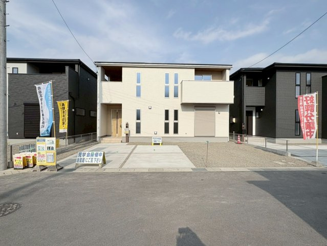 リーブルガーデン　岐阜市西鶉6丁目　全5区画分譲の前面道路含む現地写真|■前面道路　■ヤマダ不動産　株式会社リライフ　
■夢のマイホーム購入をフルサポートします！