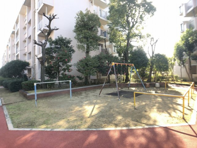 【その他】 | 泉北御池台第一住宅７棟 | 御池公園まで約588ｍ！気軽な近さでお散歩コースやジョギングコースにもいいですね♪気分もリフレッシュされますよ♪