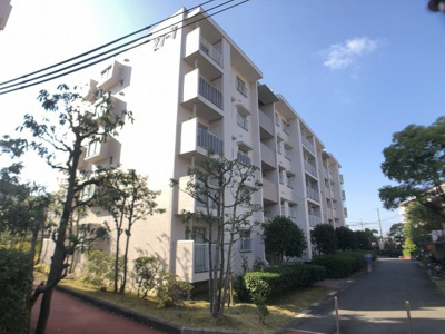 【外観】 | 泉北御池台第一住宅７棟 | ＬＤＫ約２３．５帖のゆとりあるリビングに家族の時間も増えますね♪