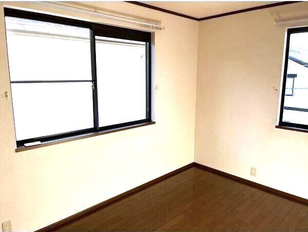 三好丘桜４丁目貸家の寝室