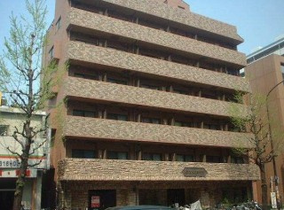 【外観】 | トーシンフェニックス高円寺南 | 鉄筋コンクリート造のガッチリとした建物。