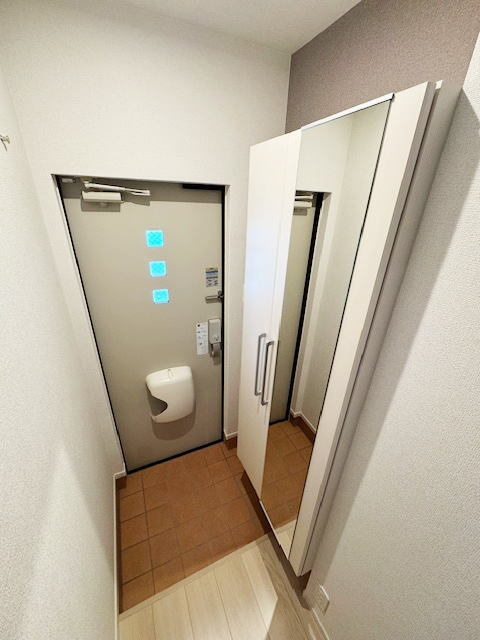ヒルズ山王林の玄関