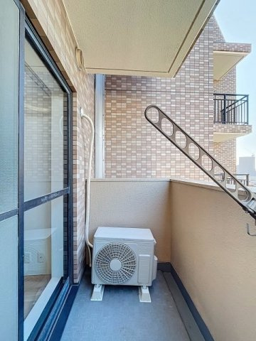 マンションアクロス西巣鴨のエントランス