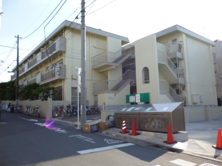 第1鈴鹿ハイツの外観