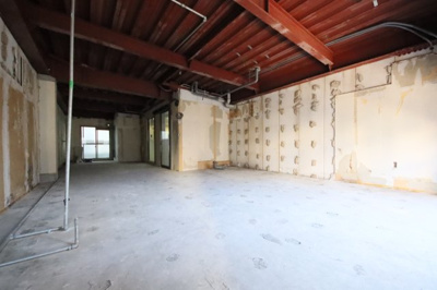 【内装】 | アカカベビル