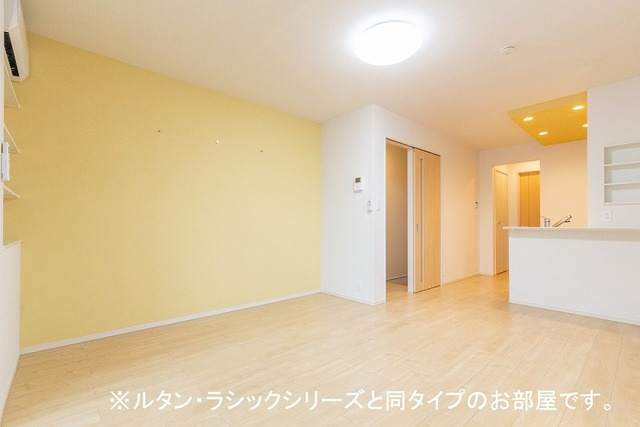 ヒルズ山王林の居間・リビング