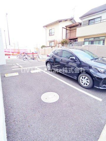 ネルメッツォ国分寺の駐車場