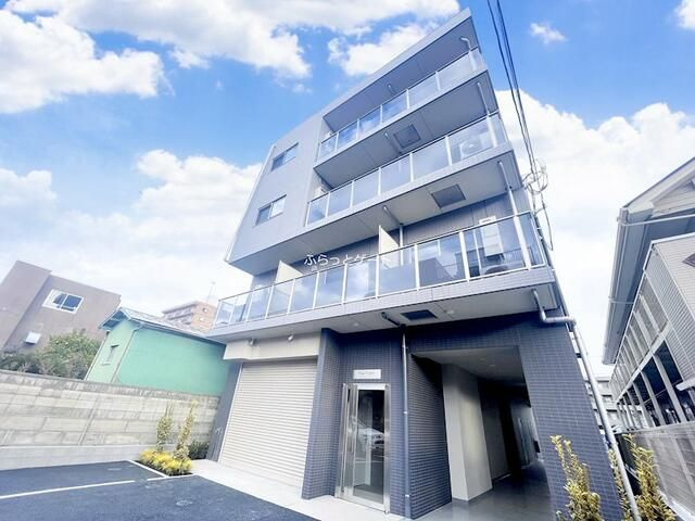 Ｒｏｙａｌ　Ｃｏｍｆｏｒｔの外観