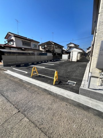 ヒルズ山王林の駐車場