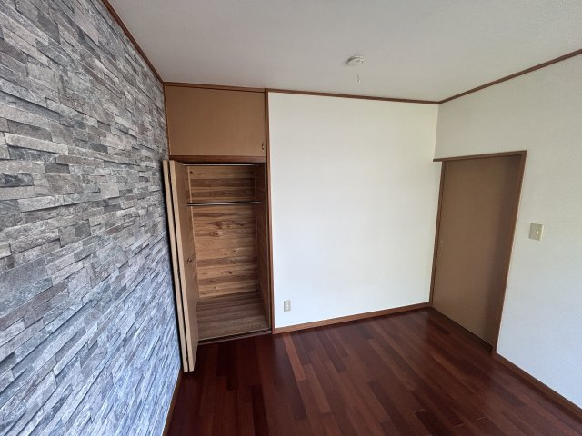 南町松本貸家の収納