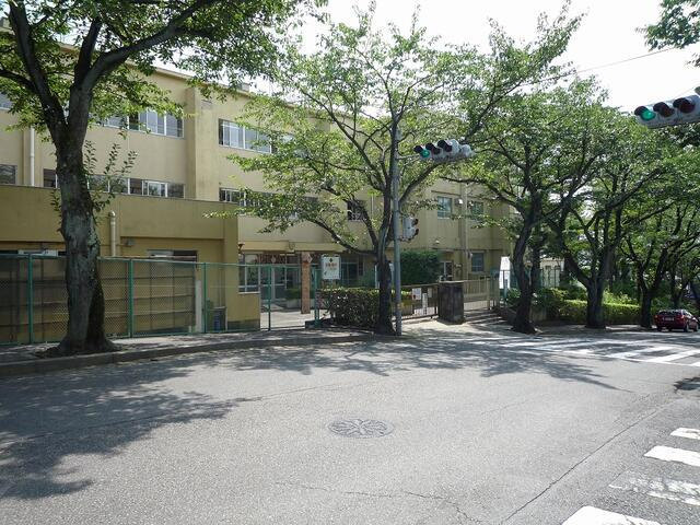 町田市つくし野２丁目の中古一戸建の周辺|町田市立つくし野小学校まで397m 