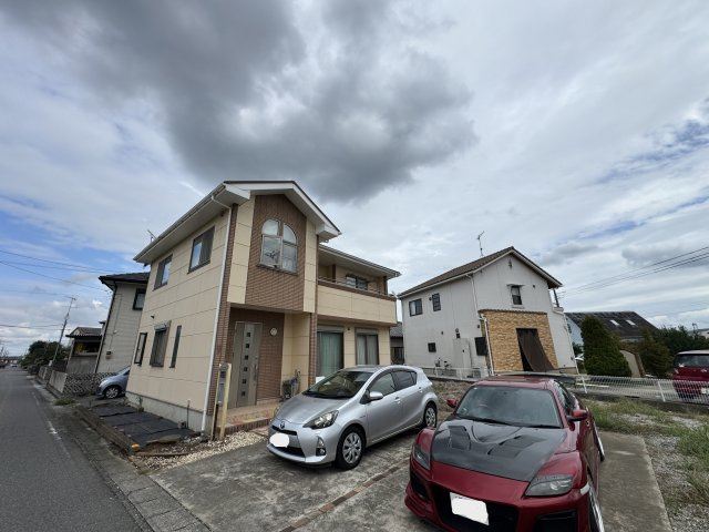 -三丁目不動産- 深谷市人見　吹き抜けのあるお家の外観