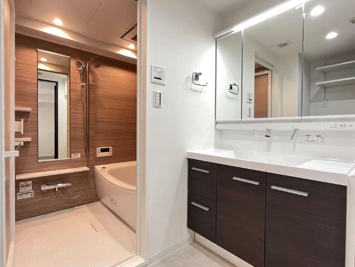 仲介手数料無料　フラッツ西所沢の独立洗面台