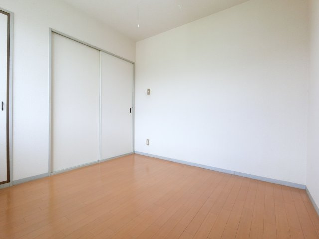 【洋室】 | ファーストヴューラ　八番館