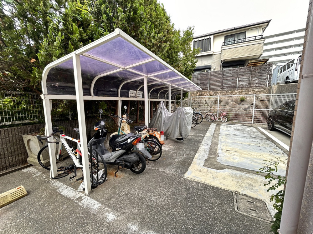 グラン・パレ六甲の駐輪場|空き有※2025年9月現在