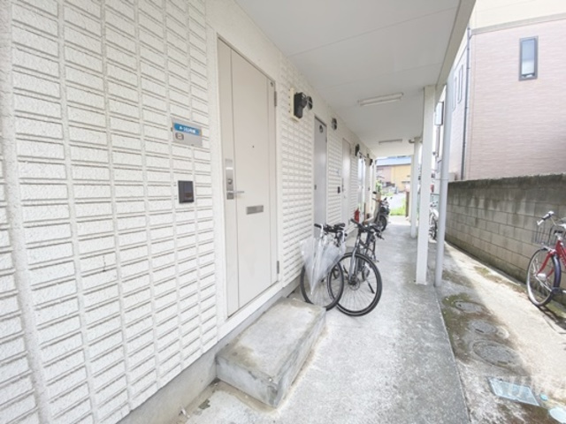 ベアパレス　B棟のエントランス|エントランス☆