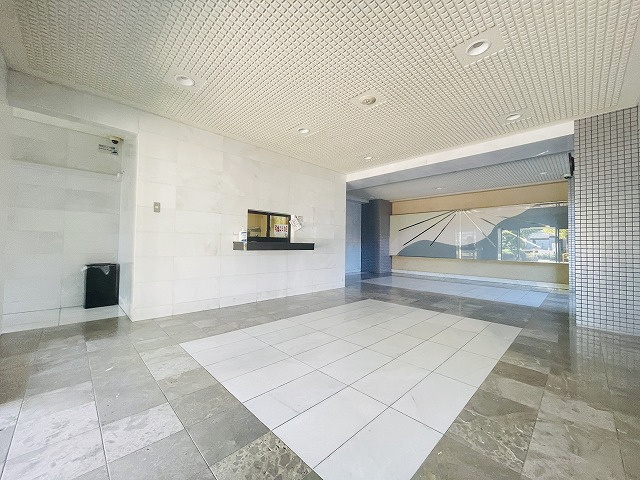 【エントランス】 |  ロワールマンション篠栗３