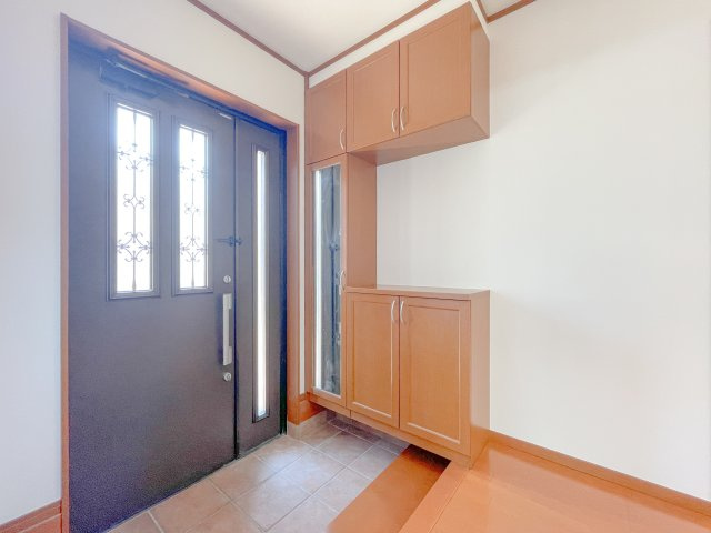 日立市東大沼町2丁目　中古戸建の玄関