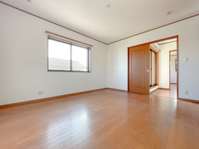 日立市東大沼町2丁目　中古戸建の洋室