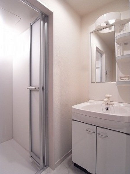 リブリアプリコットガーデンの洗面所