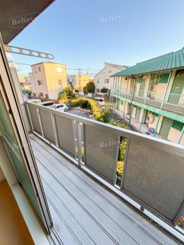 ヴィルヌーブのバルコニー|陽当たり良好なバルコニーです♪