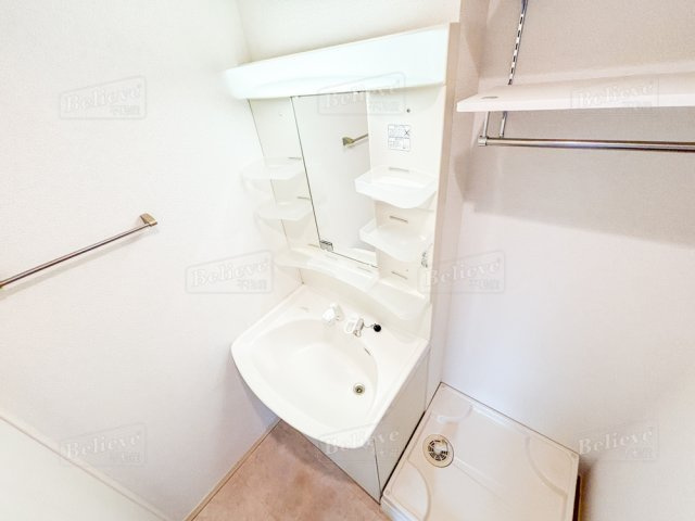 ヴィルヌーブの内装