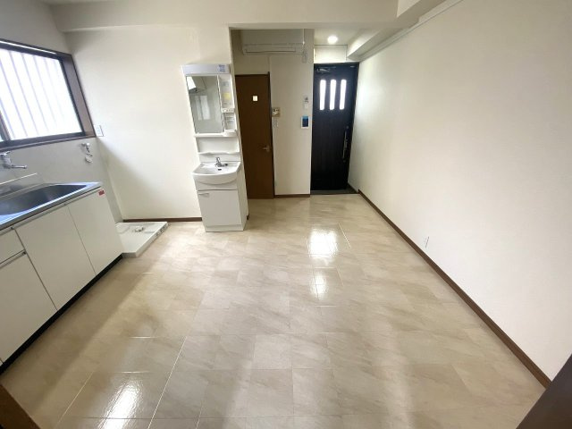 鈴木アパートの居間・リビング