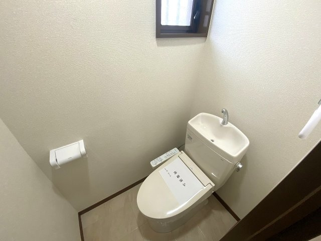 鈴木アパートのトイレ