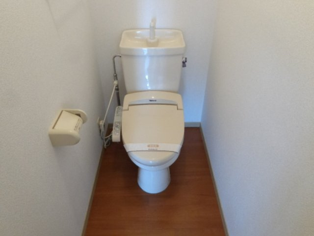 エスポアール翠 A棟のトイレ|温水洗浄暖房便座