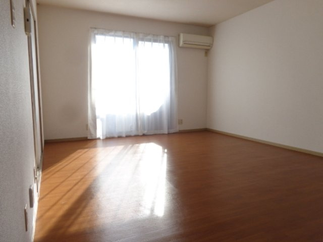 エスポアール翠 A棟の内装|リビングダイニングキッチン