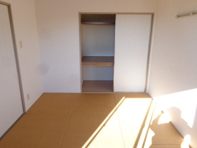 エスポアール翠 A棟の収納|和室6帖収納
