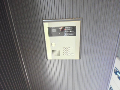 【セキュリティ】 | コンフォートⅡ | オートロック付き。