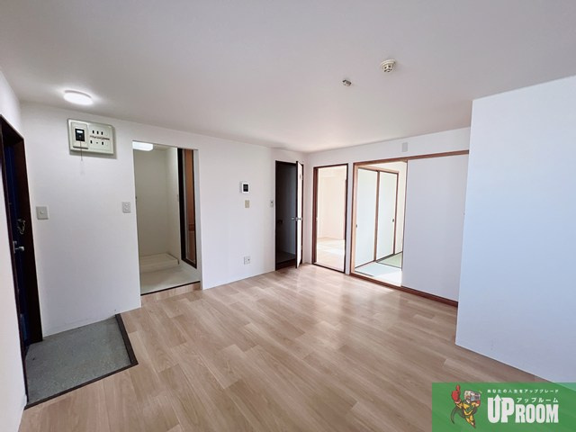 ストーク江南の居間・リビング