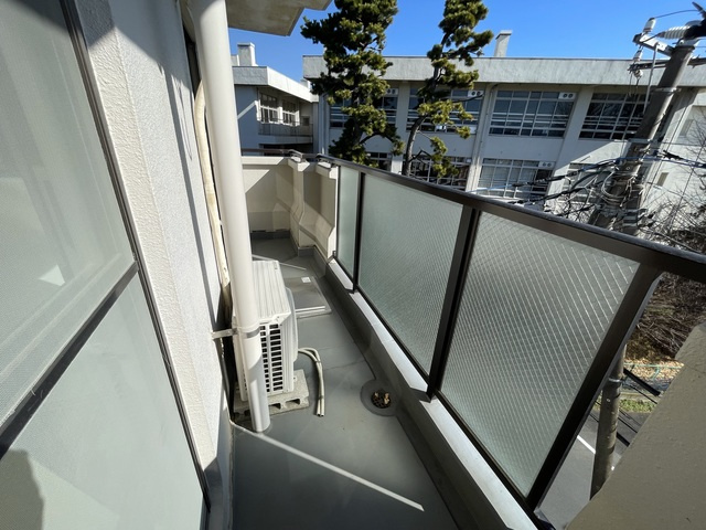 メゾンベール桜台のバルコニー