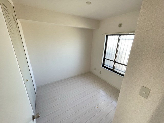 メゾンベール桜台の洋室