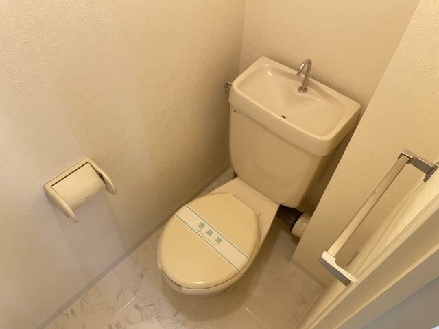 メゾンベール桜台のトイレ